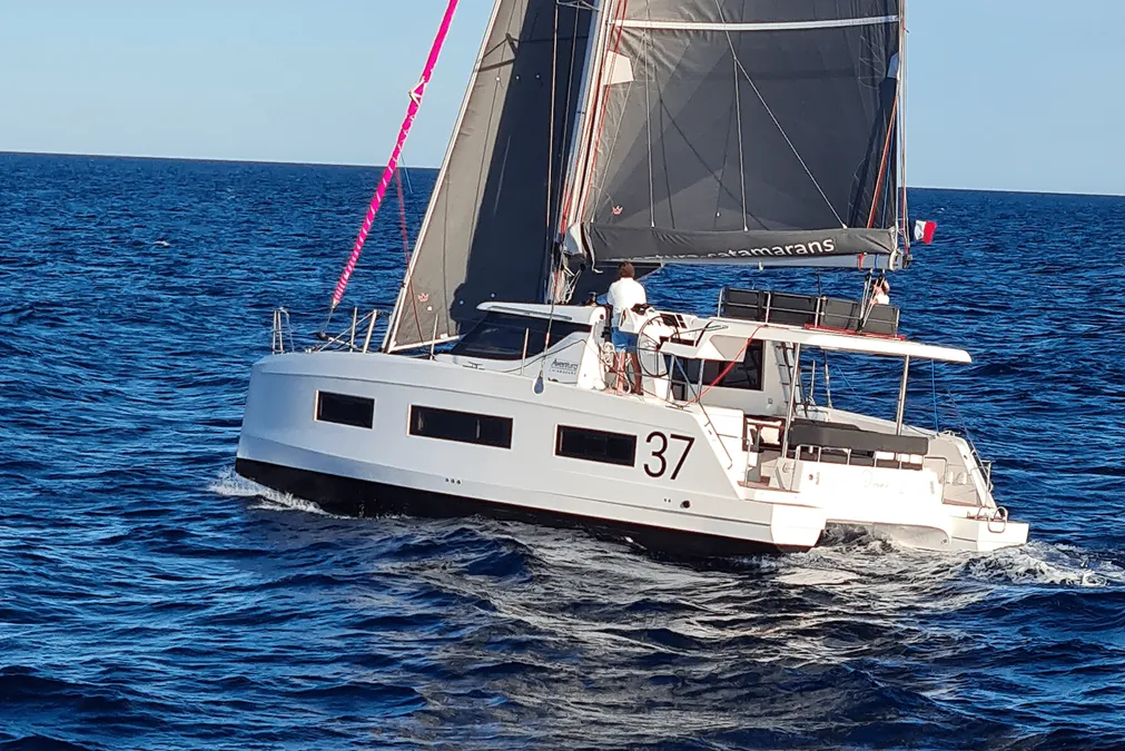 Aventura 37 | Pronto Sail